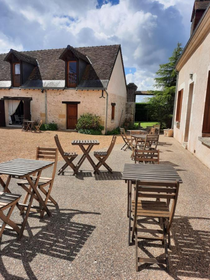 La Maison Genevier - Chambre Doreline Montreuil-en-Touraine Exteriör bild